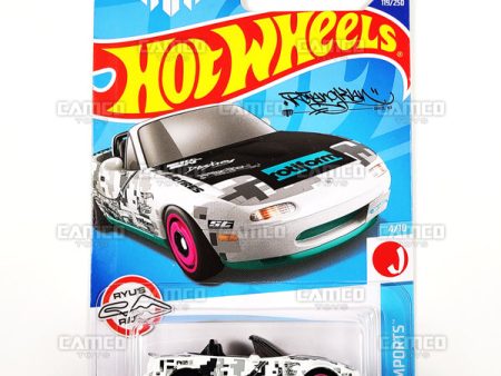 91 Mazda MX-5 Miata #119 white - 2022 Hot Wheels Online